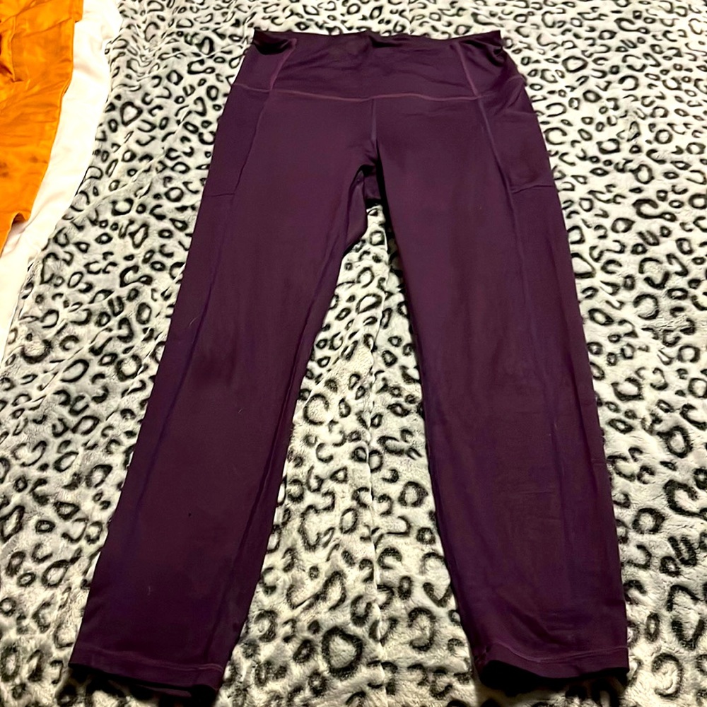 zyia Purple hi-rise 7/8 pocket legging